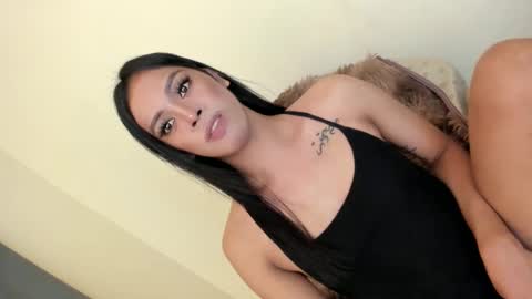 selena online show from January 7, 4:59 pm