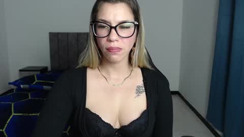 Sofia online show from December 13, 1:26 am