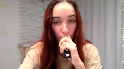 Snapshot of ms_sophiee chatting on December 4, 11:35 pm ms_sophiee online show from December 4, 11:35 pm
