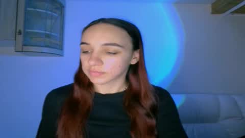 Snapshot of ms_sophiee chatting on February 15, 2:04 am ms_sophiee online show from February 15, 2:04 am