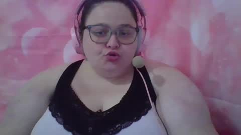 Snapshot of mscamirose15 chatting on October 6, 7:00 pm Ms. Cami Rose online show from October 6, 7:00 pm