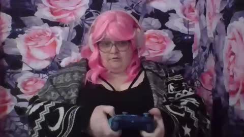 Snapshot of mscamirose15 chatting on November 10, 9:47 pm Ms. Cami Rose online show from November 10, 9:47 pm