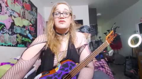 Cunty Luxxe online show from October 28, 8:51 am