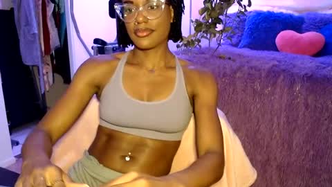 Snapshot of msemonibrown chatting on June 16, 5:43 am CocoSage online show from June 16, 5:43 am