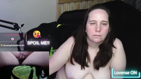 MsGamerGirl69 online show from April 14, 6:08 am