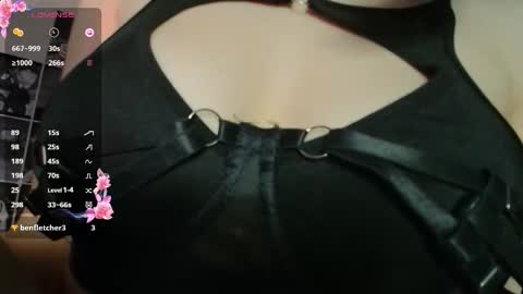 Noora Saetr online show from September 23, 1:52 am