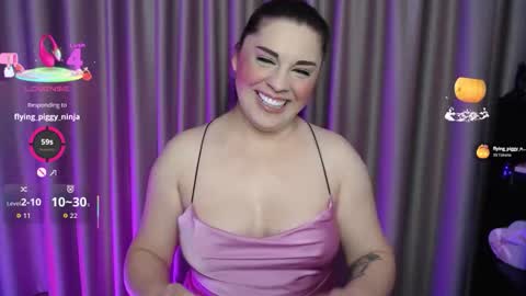 MsLuckyStar online show from November 3, 8:10 pm