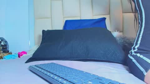 Snapshot of mss_mar chatting on December 17, 3:23 am FERNANDA 3 online show from December 17, 3:23 am