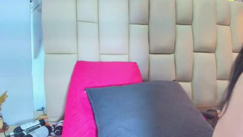 Snapshot of mss_mar chatting on February 26, 3:27 am FERNANDA 3 online show from February 26, 3:27 am