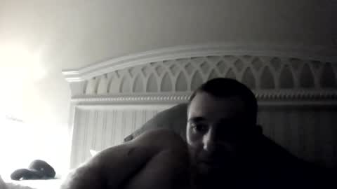 Snapshot of mst_198569 chatting on February 25, 4:11 am mst_198569 online show from February 25, 4:11 am