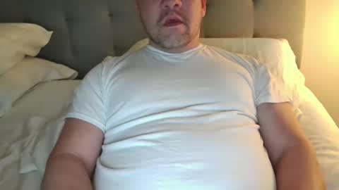 Snapshot of mtman5 chatting on March 5, 1:34 am mtman5 online show from March 5, 1:34 am