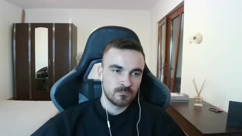 Victor online show from March 3, 3:29 pm