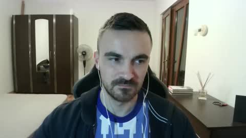 Victor online show from March 4, 7:20 pm