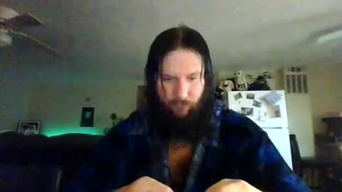 Snapshot of mudge chatting on January 19, 3:29 am Mudge online show from January 19, 3:29 am