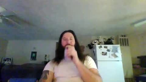 Snapshot of mudge chatting on February 11, 9:56 pm Mudge online show from February 11, 9:56 pm