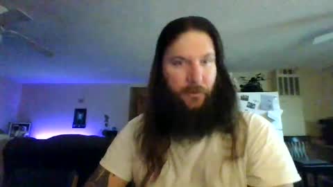 Snapshot of mudge chatting on February 17, 2:20 am Mudge online show from February 17, 2:20 am