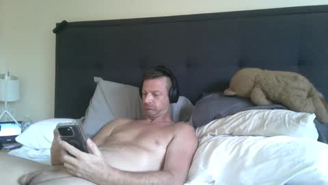 mudjimba online show from December 24, 7:44 pm