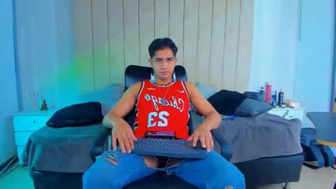 Snapshot of muichiro_tokito1 chatting on January 13, 3:45 am muichiro tokito1 online show from January 13, 3:45 am