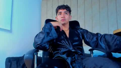 Snapshot of muichiro_tokito1 chatting on February 15, 7:27 am muichiro tokito1 online show from February 15, 7:27 am