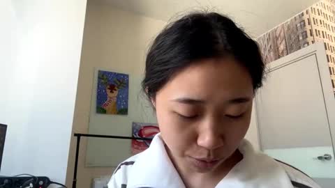 Snapshot of muiklecha chatting on February 12, 3:34 am Mia online show from February 12, 3:34 am