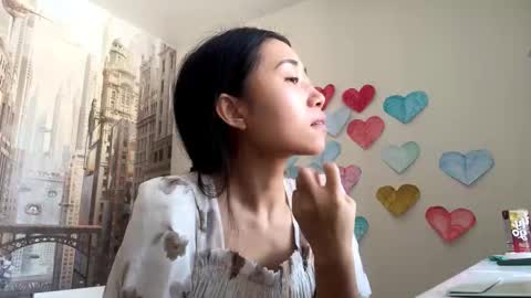 Snapshot of muiklecha chatting on February 16, 3:35 am Mia online show from February 16, 3:35 am