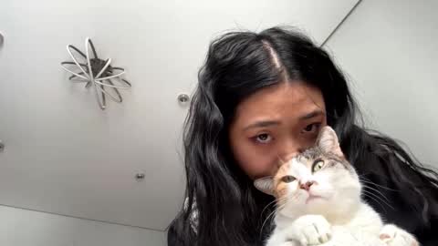 Snapshot of muiklecha chatting on February 26, 4:00 am Mia online show from February 26, 4:00 am