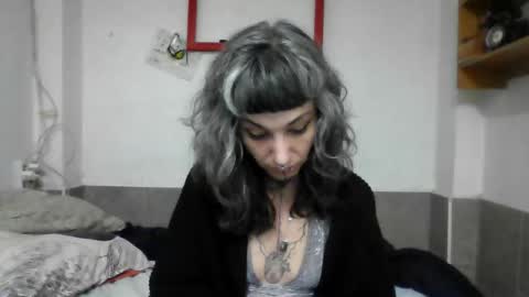 Snapshot of mulderandvalkyrie chatting on October 23, 7:12 pm mulderandvalkyrie online show from October 23, 7:12 pm