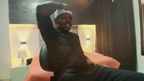 Muller Asher online show from November 7, 3:39 am