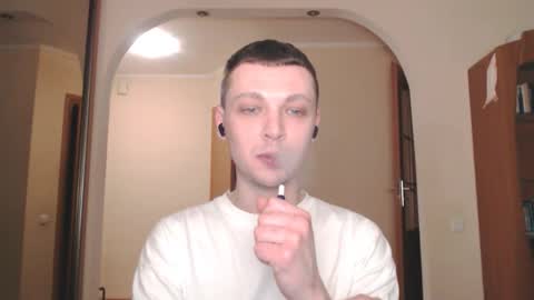 Erik online show from February 2, 12:40 am