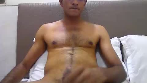 Snapshot of mumbaimonster8inch chatting on September 25, 7:23 am rajesh engineer online show from September 25, 7:23 am
