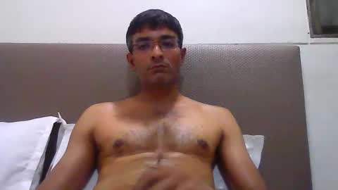 Snapshot of mumbaimonster8inch chatting on October 14, 12:06 pm rajesh engineer online show from October 14, 12:06 pm