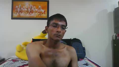 Snapshot of mumbaimonster8inch chatting on April 18, 7:58 pm rajesh engineer online show from April 18, 7:58 pm