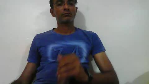 Snapshot of mumbaimonster8inch chatting on April 24, 3:47 pm rajesh engineer online show from April 24, 3:47 pm
