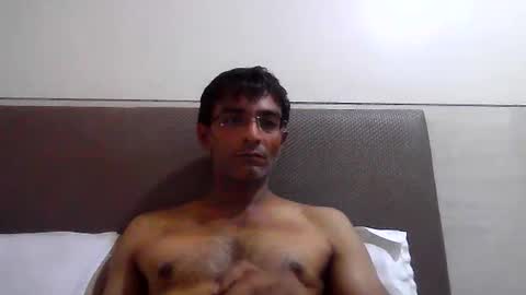 Snapshot of mumbaimonster8inch chatting on May 27, 3:25 am rajesh engineer online show from May 27, 3:25 am