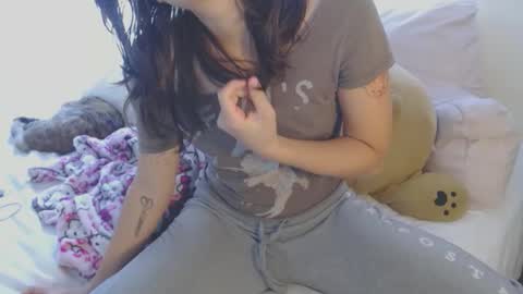   online show from December 2, 6:25 pm