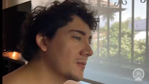 Snapshot of mundivial1251 chatting on February 10, 5:28 pm mundivial1251 online show from February 10, 5:28 pm