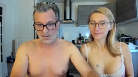 LOVELY JULIA  Peter DAY online show from December 3, 9:07 am