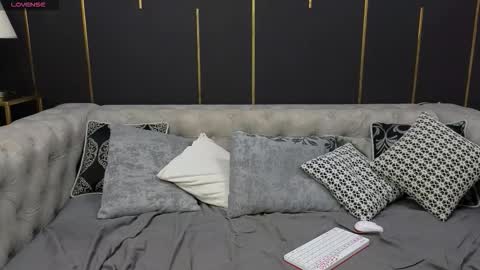 Snapshot of murai_shy chatting on October 31, 2:01 am Dany online show from October 31, 2:01 am