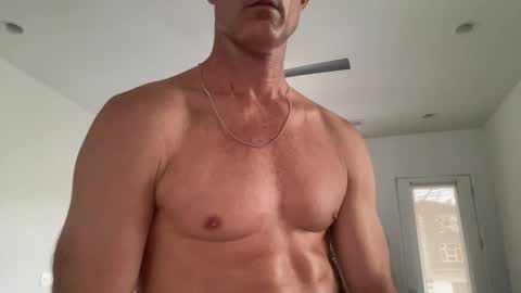 Araki online show from December 4, 7:11 pm