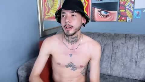 Snapshot of murdockh chatting on January 15, 10:13 pm murdok online show from January 15, 10:13 pm