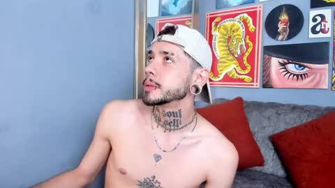 Snapshot of murdockh chatting on January 16, 9:52 pm murdok online show from January 16, 9:52 pm