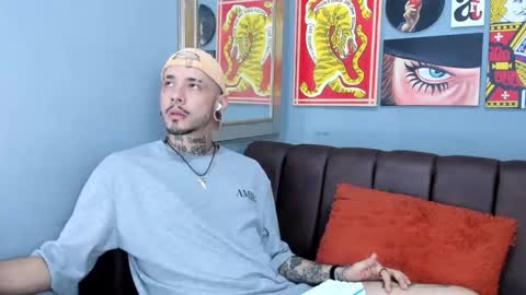 Snapshot of murdockh chatting on February 5, 8:24 pm murdok online show from February 5, 8:24 pm