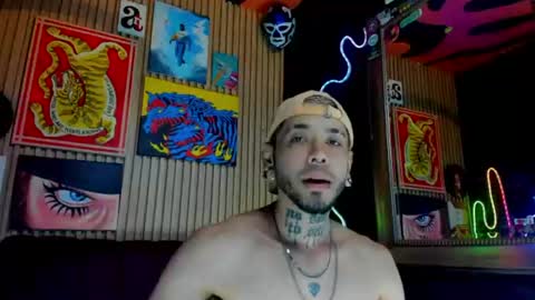 Snapshot of murdockh chatting on June 10, 5:07 am murdok online show from June 10, 5:07 am
