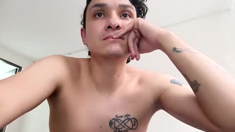 Snapshot of murfialdo chatting on March 8, 12:20 pm Sebastian online show from March 8, 12:20 pm