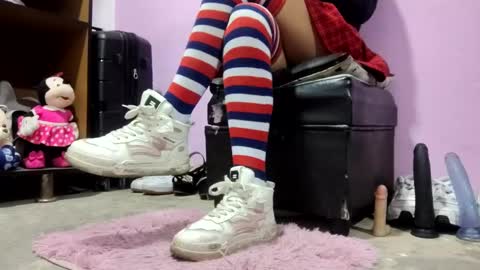 Snapshot of murielbrown chatting on February 11, 10:59 am Muriel online show from February 11, 10:59 am