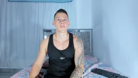 muscle_king_cum online show from January 28, 12:32 pm