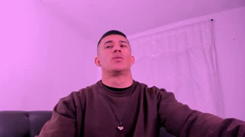 Muscle Man online show from March 22, 2:09 pm