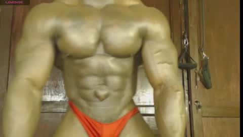 musclegod23 online show from November 2, 9:11 am
