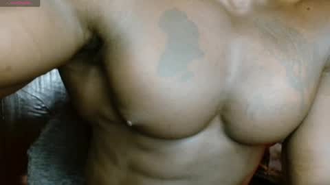 musclegod23 online show from May 17, 11:06 am
