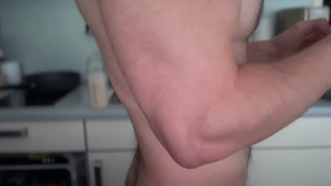 musclehair3 online show from June 26, 8:52 am
